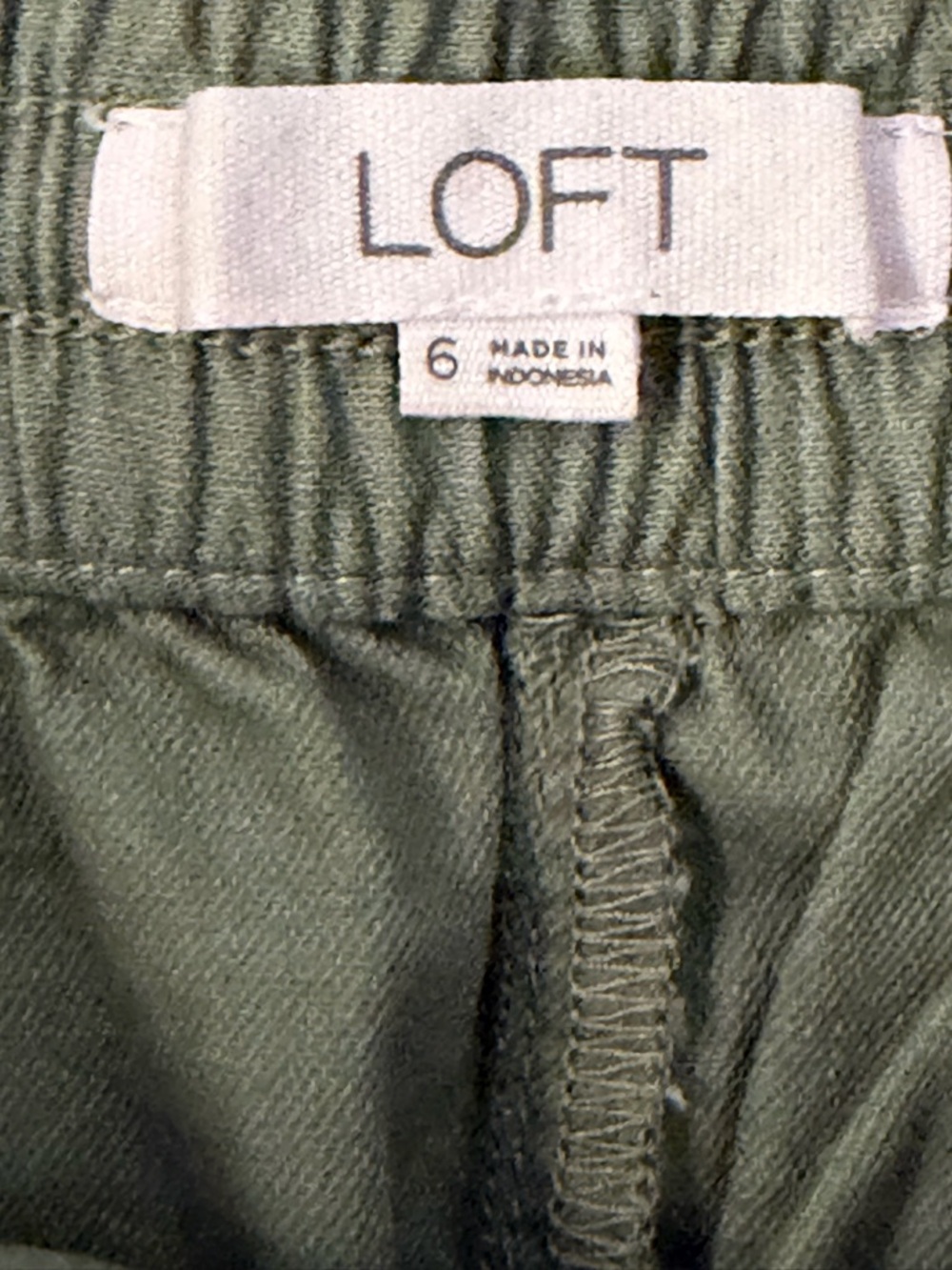 LOFT Drawstring Pull-On Shorts Size 6 EUC - Picture 3 of 8
